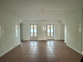 29 Boulevard Saint-Martin, Paris for sale Interior Photo- Image 2 of 2