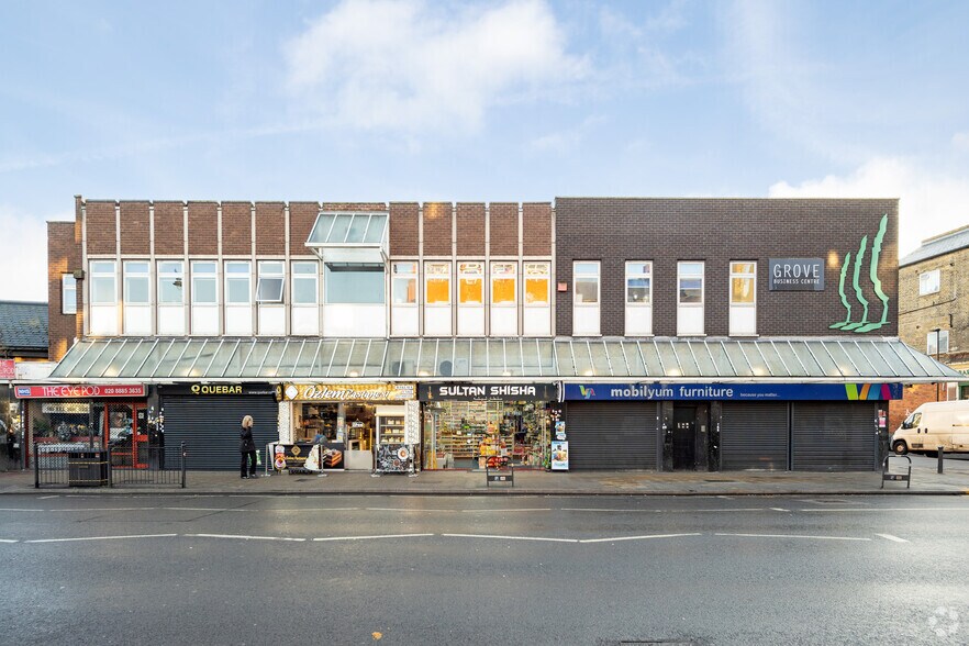 560-568 High Rd, Londres à louer - Photo du bâtiment - Image 2 de 2