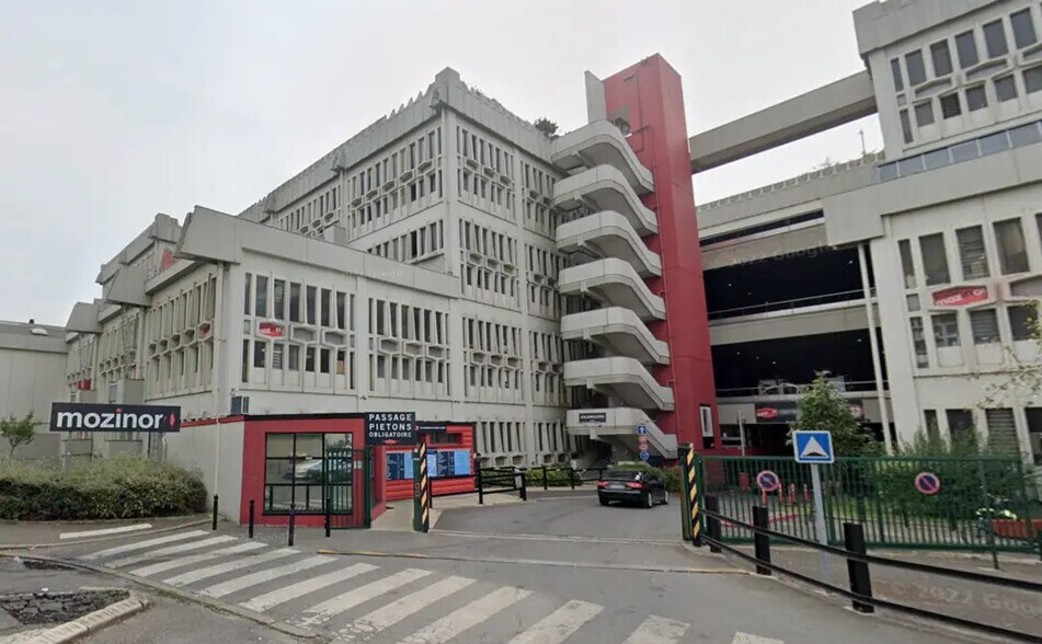 Local d'activités dans Montreuil à vendre - Photo du bâtiment - Image 3 de 3