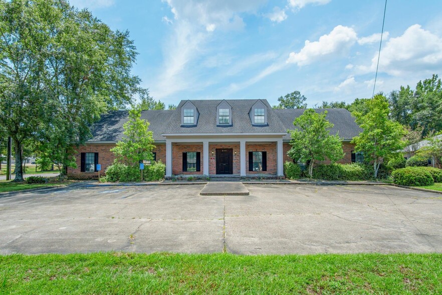 810 Hardy St, Hattiesburg, MS for sale - Primary Photo - Image 1 of 1