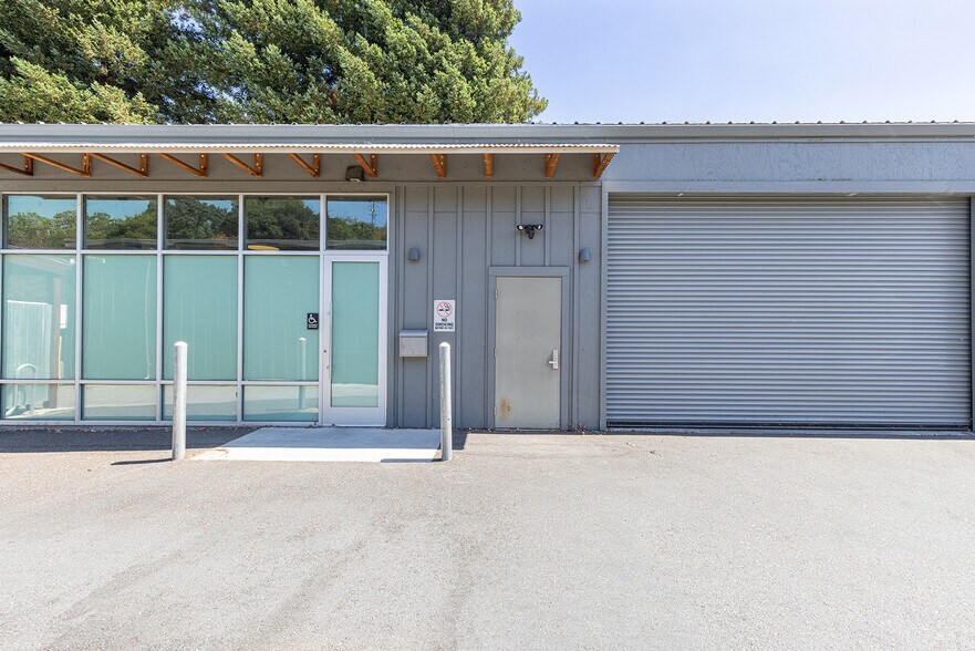 4036 Montgomery Dr, Santa Rosa, CA à louer - Photo du bâtiment - Image 1 de 18