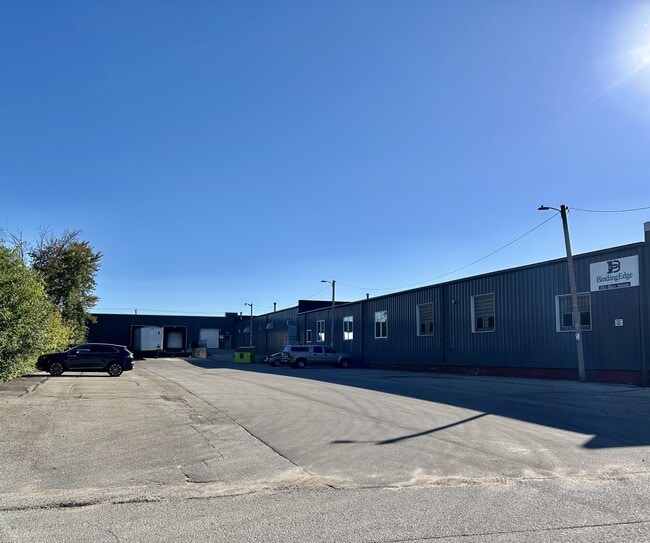 More details for 729 Chapman Ave, Neenah, WI - Industrial for Sale