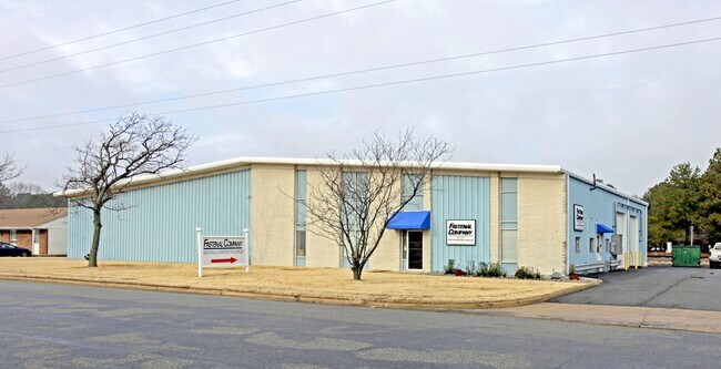 Plus de détails pour 1409 Air Rail Ave, Virginia Beach, VA - Industriel à louer