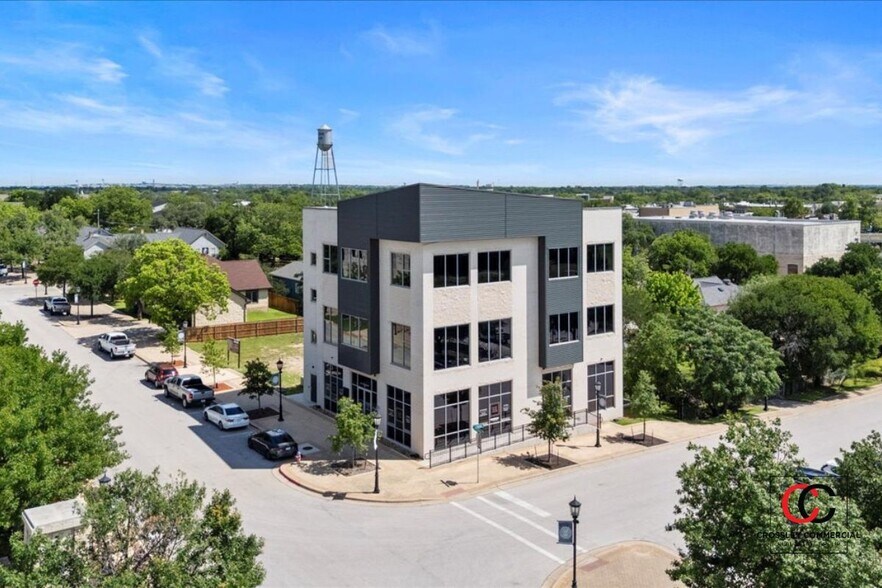 211 S Brown St, Round Rock, TX à vendre - Photo du bâtiment - Image 1 de 37