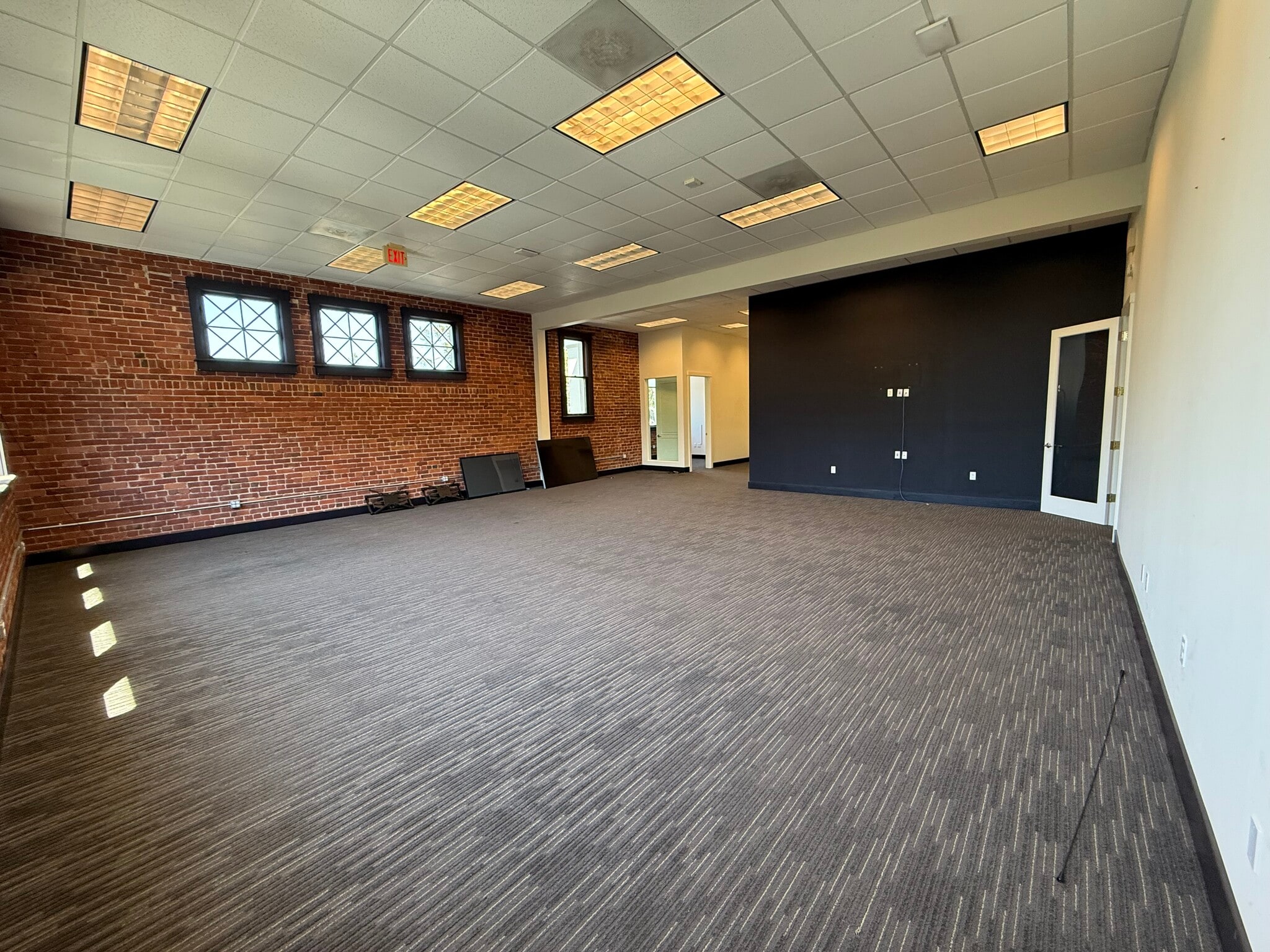 11 5th St, Petaluma, CA for lease Interior Photo- Image 1 of 7