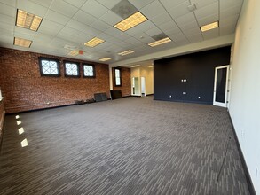 11 5th St, Petaluma, CA for lease Interior Photo- Image 1 of 7