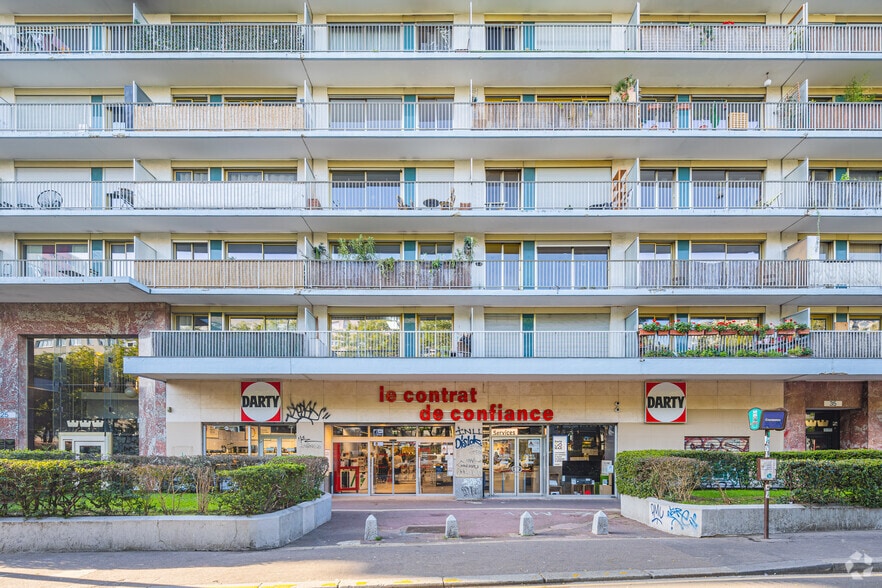 116 Rue Jean-Pierre Timbaud, Paris for sale - Building Photo - Image 3 of 8