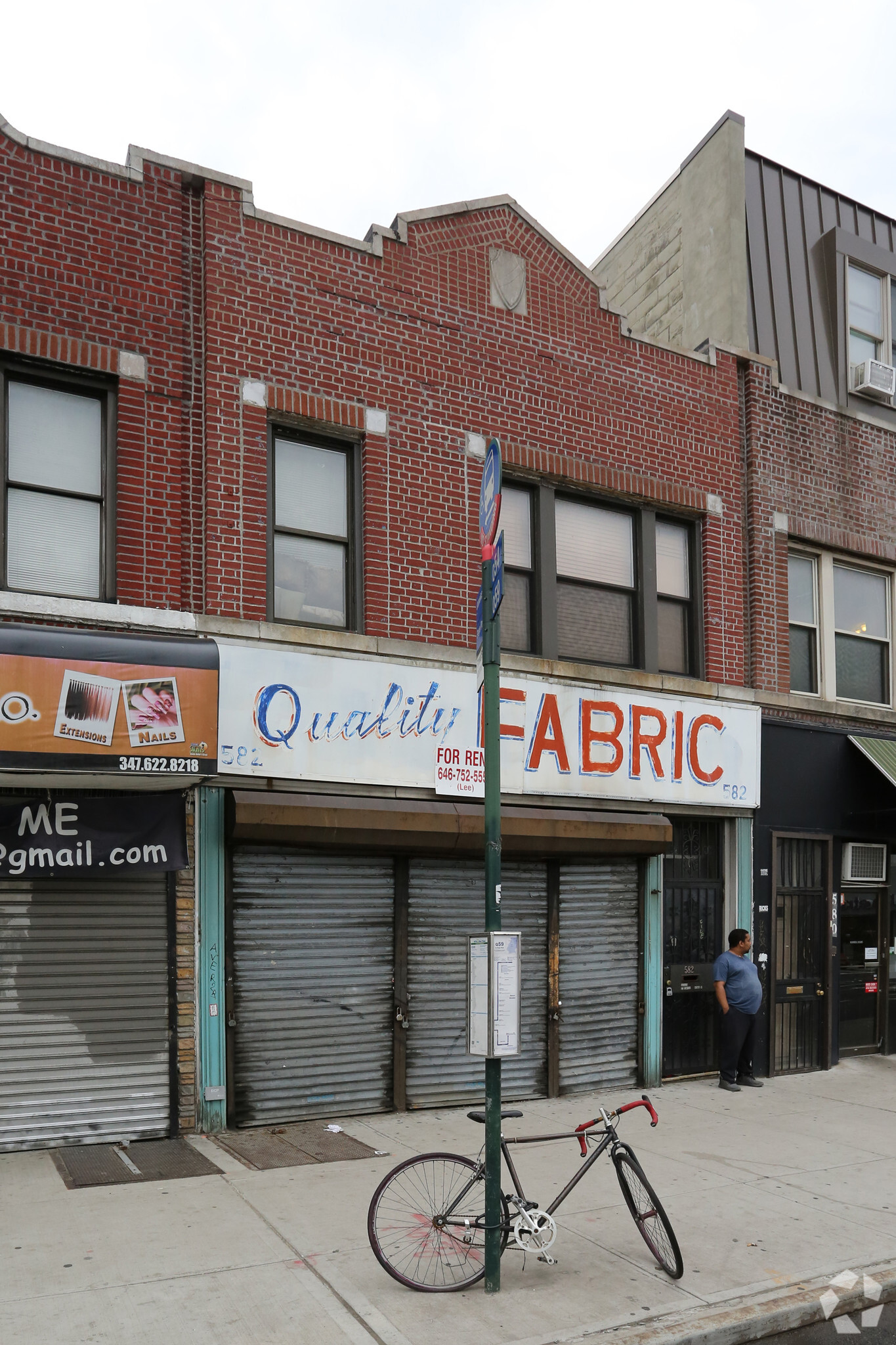 582 Grand St, Brooklyn, NY à vendre Photo principale- Image 1 de 1