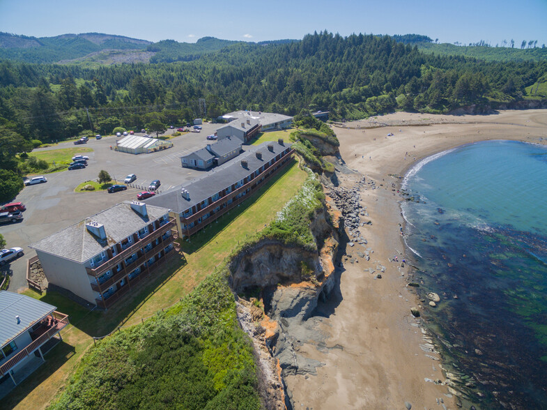 3115 NW Highway 101, Depoe Bay, OR à vendre - Photo principale - Image 1 de 1