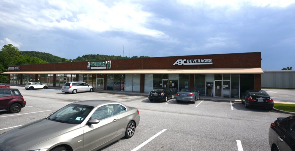 100-114 Commerce Pky, Pelham, AL à louer Photo principale- Image 1 de 4