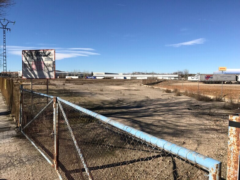 Carretera Madrid-barcelona Km, 11, Alovera, Guadalajara for lease - Primary Photo - Image 1 of 2