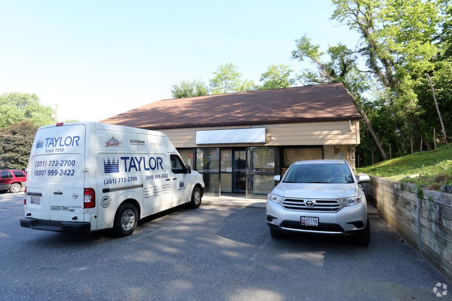 6083 Falls Rd, Baltimore, MD à vendre - Photo du bâtiment - Image 2 de 5