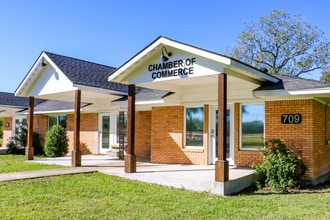 709 N Powell Pky, Anna, TX for lease Interior Photo- Image 1 of 7