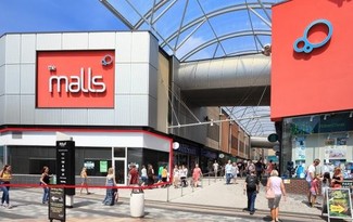 Plus de détails pour Old Basing Mall, Basingstoke - Vente au détail à louer