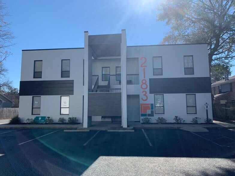 2183 Ashley Phosphate Rd, North Charleston, SC for sale - Building Photo - Image 2 of 6