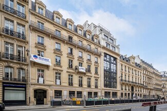 Plus de détails pour 44-48 Rue De Châteaudun, Paris - Bureau à louer