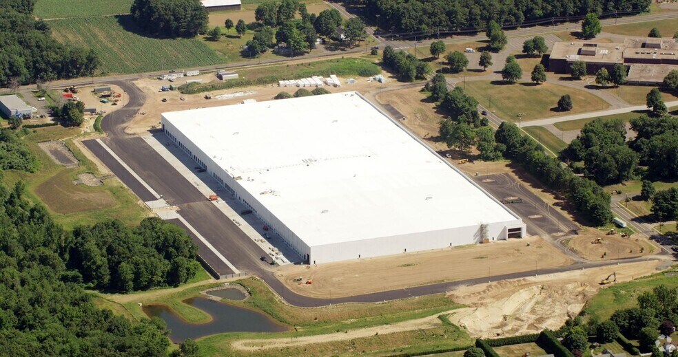 113 N Maple St, Enfield, CT à louer - Aérien - Image 2 de 8