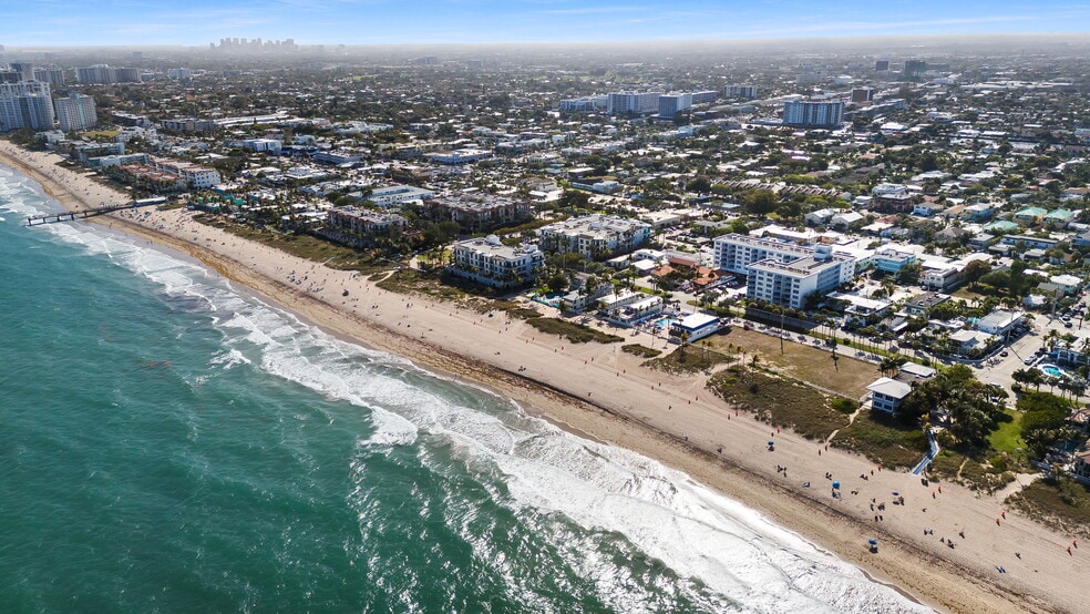 4546-4560 El Mar Dr, Lauderdale by the Sea, FL for sale - Building Photo - Image 3 of 8