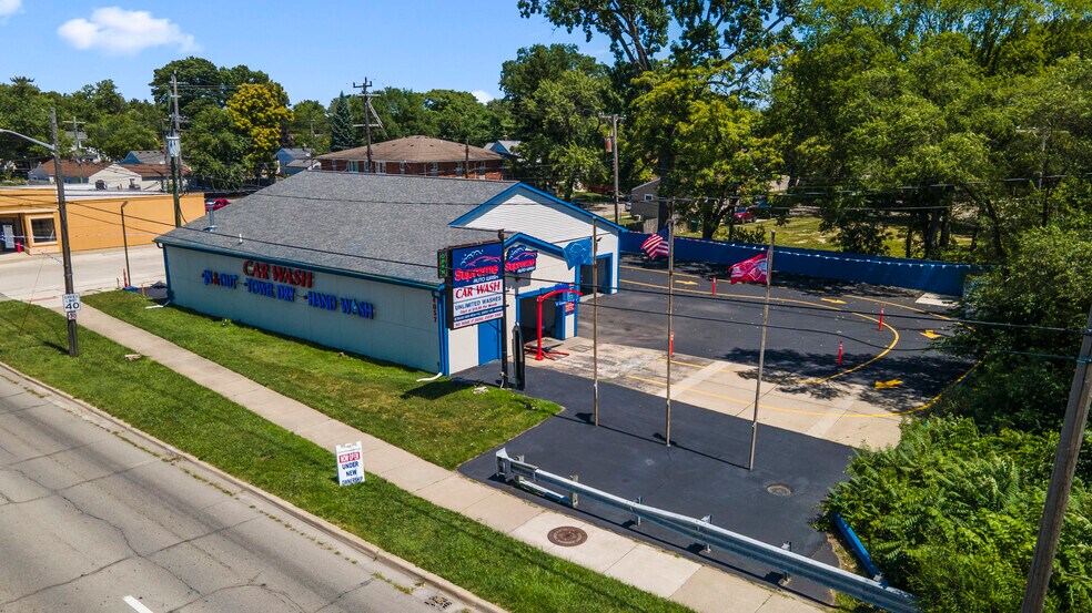 4057 Dix Hwy, Lincoln Park, MI à vendre - Photo du bâtiment - Image 3 de 9