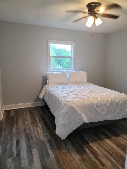 1225 N Highland Ave, Jackson, TN for sale - Building Photo - Image 2 of 11