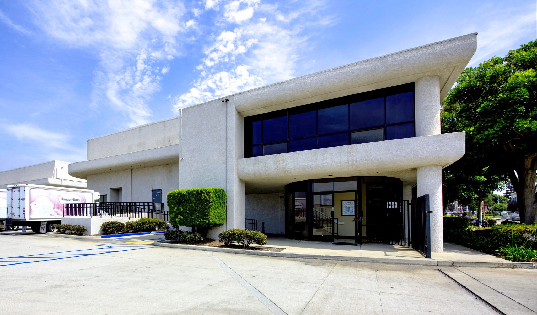 1705 Donlon St, Ventura, CA for lease Building Photo- Image 1 of 16