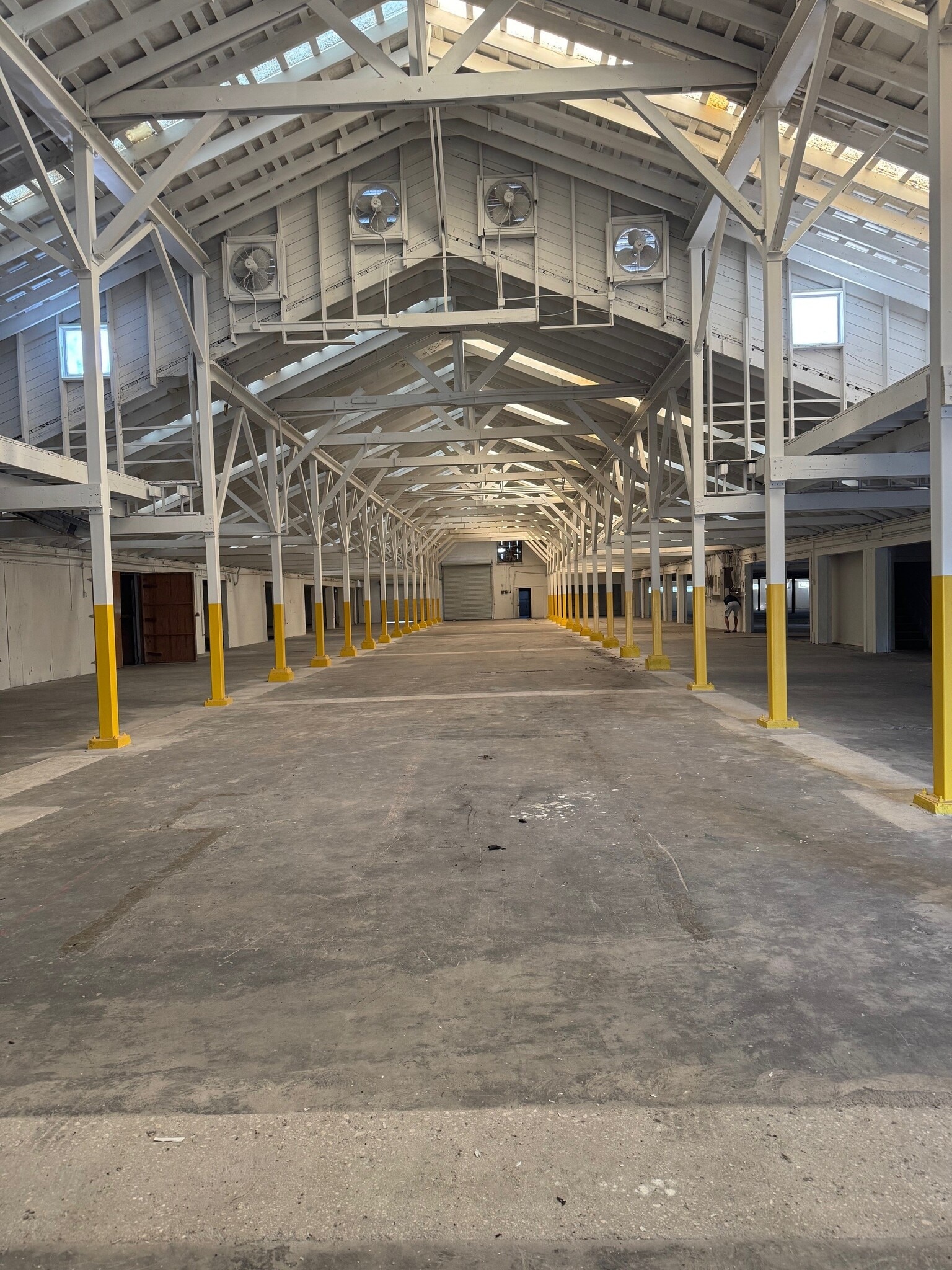 1008 Bell Ave, Fort Pierce, FL for lease Building Photo- Image 1 of 2