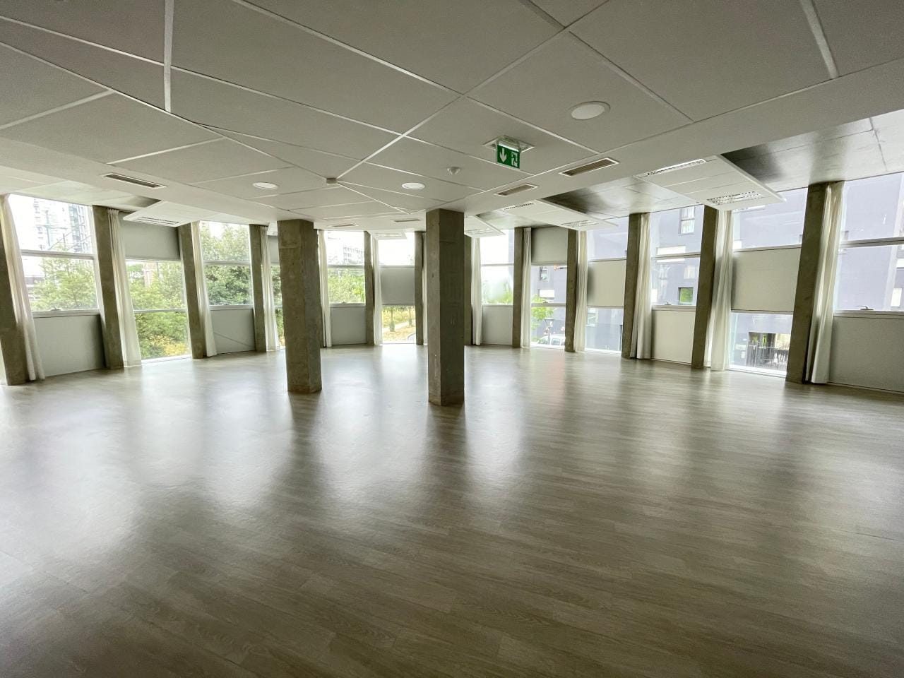 Office in Nantes for lease Interior Photo- Image 1 of 8
