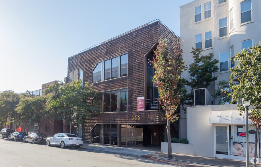 444 High St, Palo Alto, CA à louer - Photo du bâtiment - Image 3 de 17