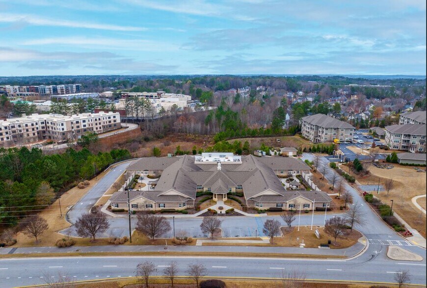 1475 Satellite Blvd NW, Suwanee, GA à vendre - Photo du bâtiment - Image 2 de 6
