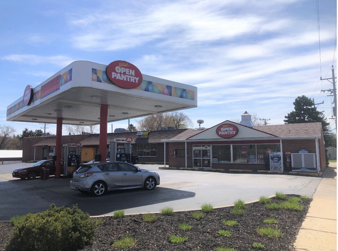 3437 Spring St, Racine, WI à louer Photo du bâtiment- Image 1 de 4