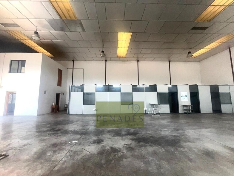 Industrial in HOSPITAL DE ÓRBIGO for lease - Building Photo - Image 1 of 16