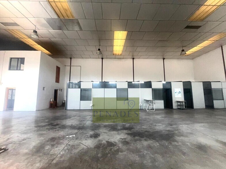 Industriel dans HOSPITAL DE ÓRBIGO à louer - Photo du bâtiment - Image 1 de 16