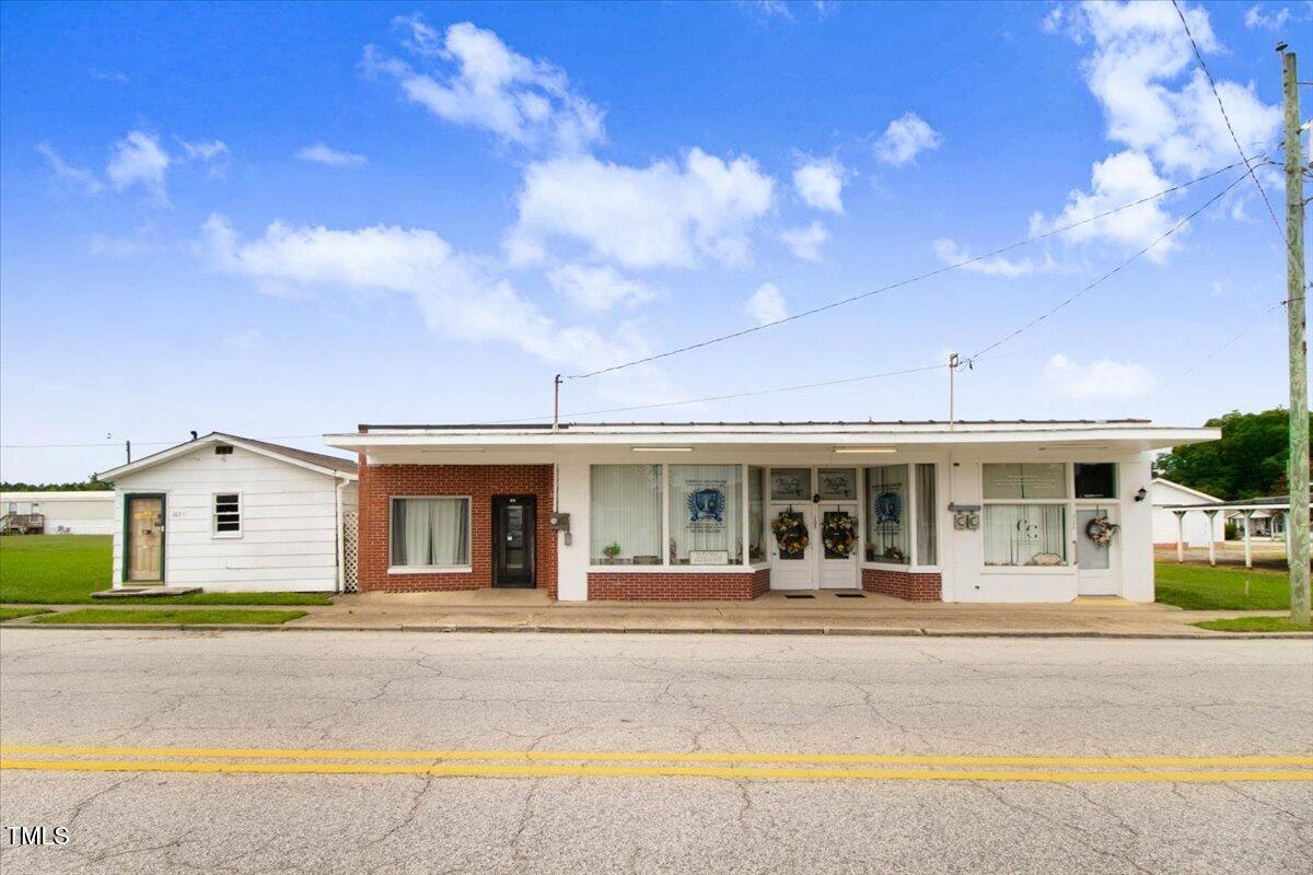 103 Main St, Micro, NC for sale Primary Photo- Image 1 of 27