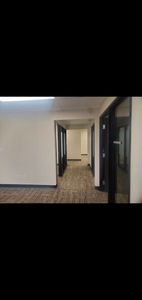 3601 82nd Ave, Leduc, AB à louer - Photo du bâtiment - Image 2 de 12