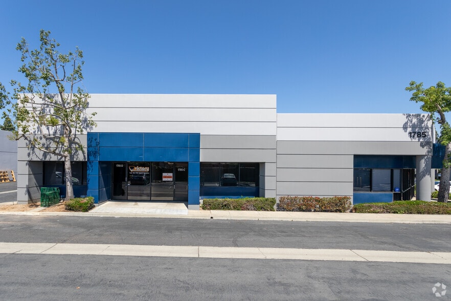 1785 Pomona Rd, Corona, CA for lease - Building Photo - Image 1 of 5