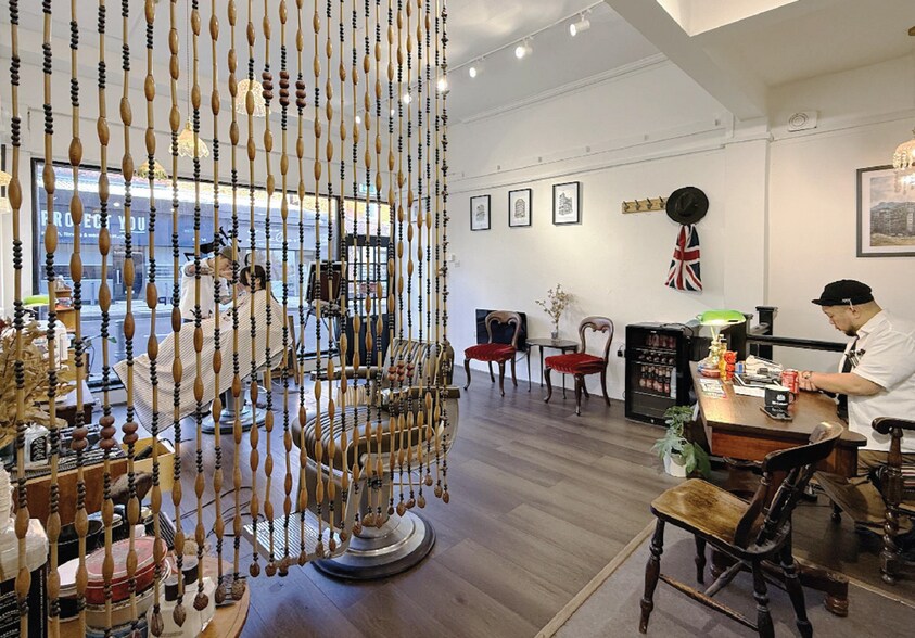 7 The Downs, Altrincham à vendre - Photo intérieure - Image 3 de 5