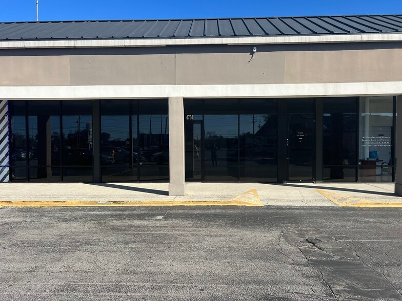 4740-4780 US Highway 19, New Port Richey, FL à louer - Photo du bâtiment - Image 2 de 5