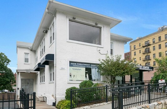 Plus de détails pour 504 Gramatan Ave, Mount Vernon, NY - Bureau/Médical à louer