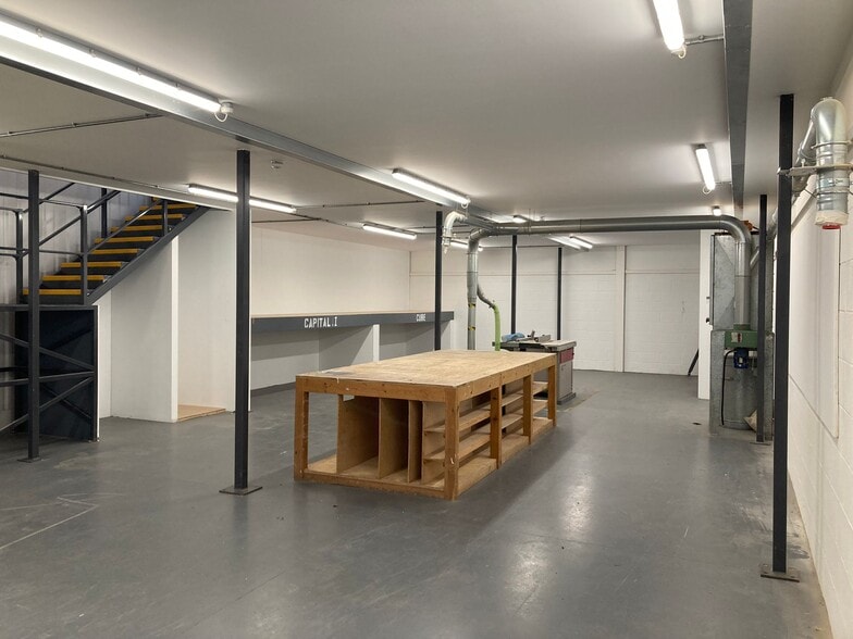 Culvert Pl, London for lease - Building Photo - Image 3 of 8