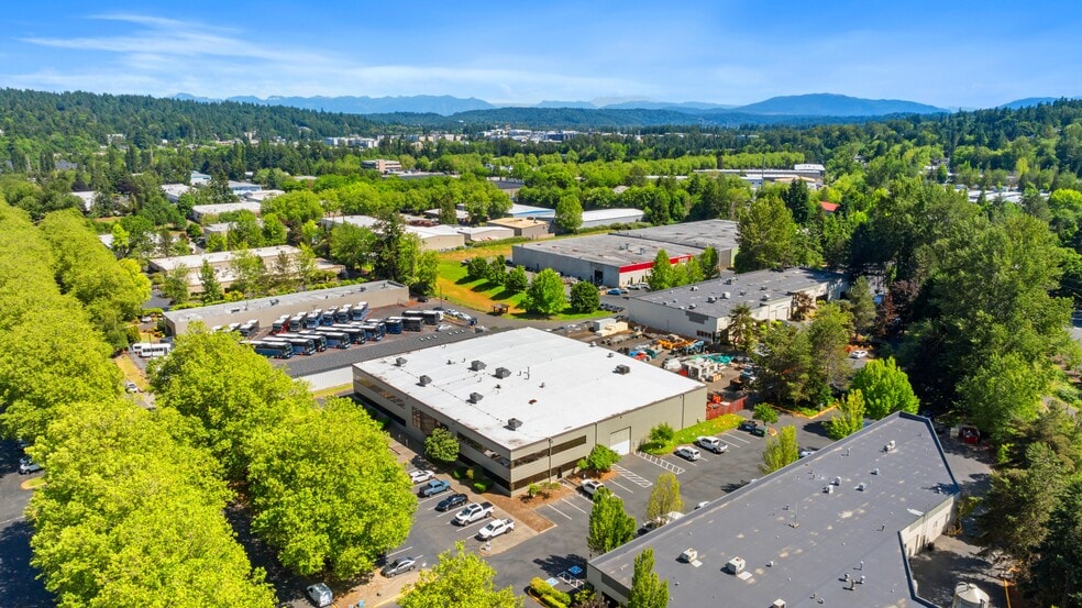 14715-14725 NE 95th St, Redmond, WA à louer - Photo du bâtiment - Image 2 de 6