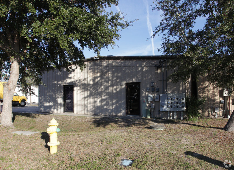 4260 James St, Port Charlotte, FL for lease - Building Photo - Image 3 of 20