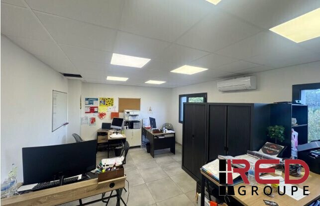 Office in Velaux for lease - Interior Photo - Image 3 of 4