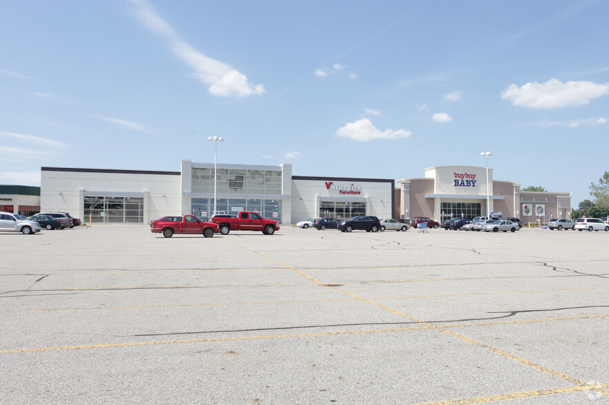 4120-4250 28th St SE, Kentwood, MI for lease - Building Photo - Image 1 of 2