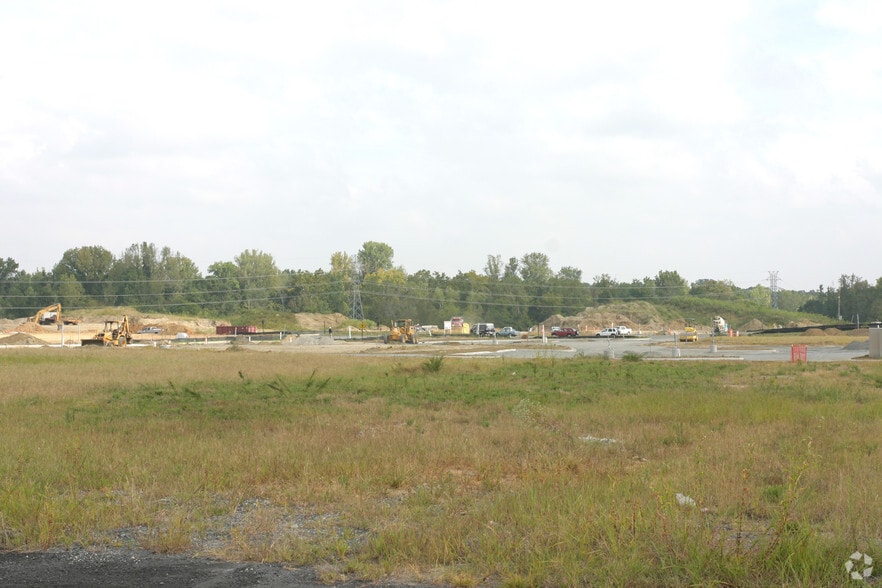 12105 Copper Way, Charlotte, NC for lease - Other - Image 2 of 10