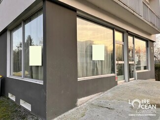 Plus de détails pour Commerce de détail à vendre