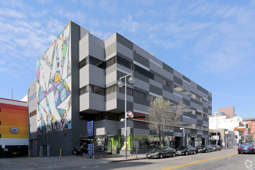 340 E 2nd St, Los Angeles, CA à louer - Photo du bâtiment - Image 3 de 13
