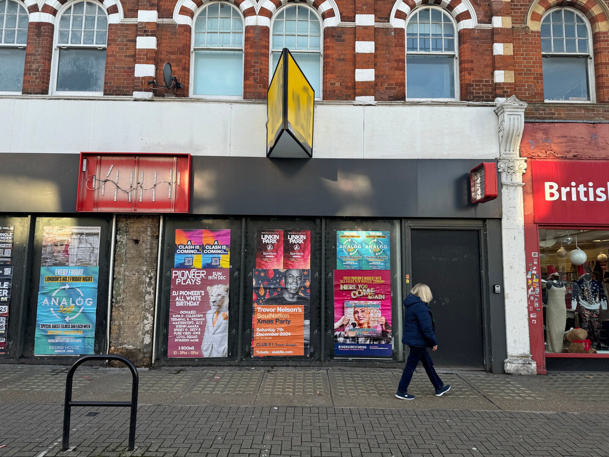 340-342 North End Rd, London for lease Primary Photo- Image 1 of 8