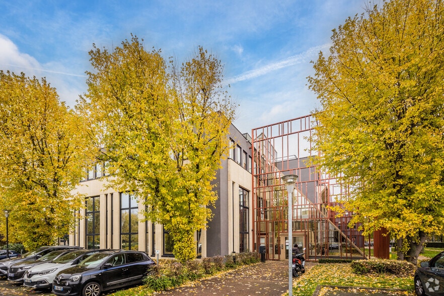 1 Place Des Hauts Tilliers, Gennevilliers for lease - Primary Photo - Image 1 of 5