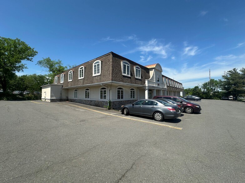 932 Route 206, Princeton, NJ à vendre - Photo du bâtiment - Image 3 de 10