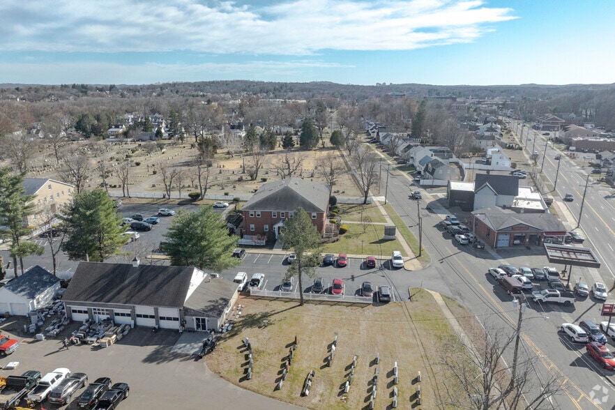 295-299 Washington Ave, Hamden, CT à louer - Photo du bâtiment - Image 3 de 11